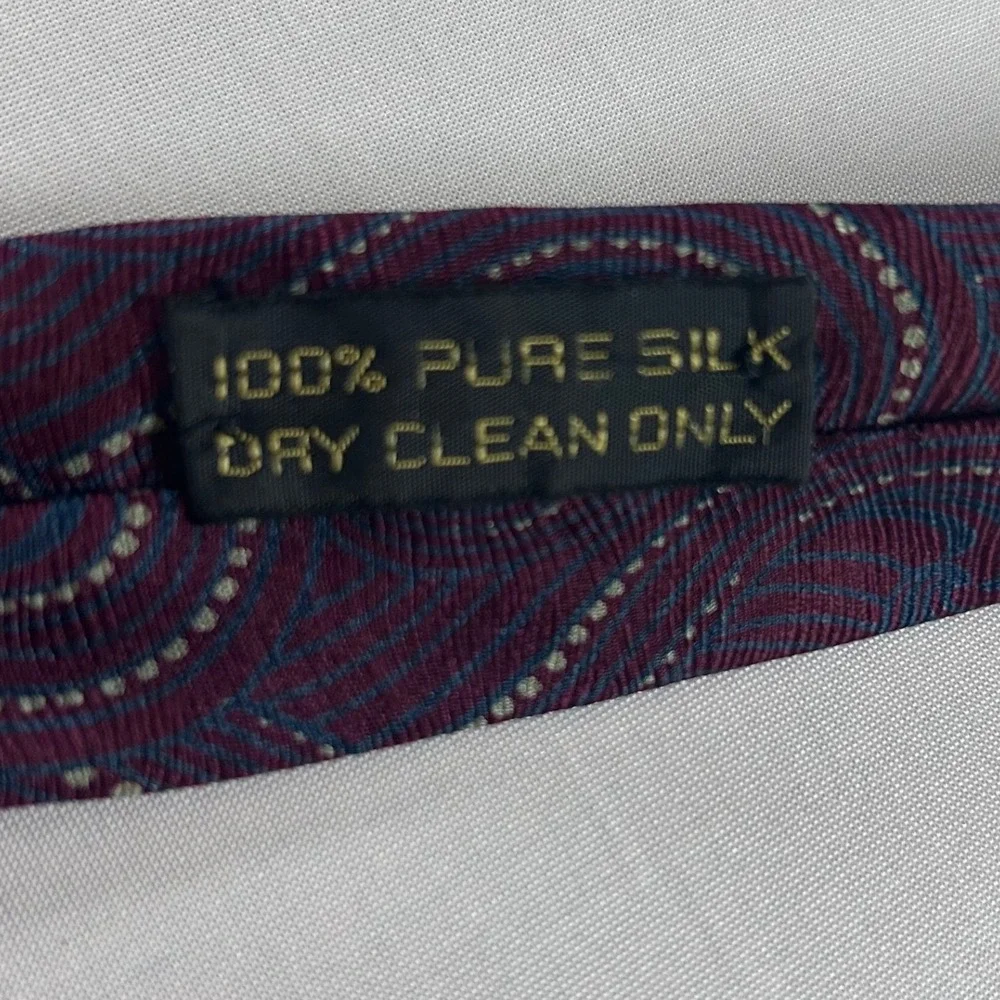 Giorgio Armani Tie Men Burgundy Blue 100% Silk Swirl Paisley Italy Made Luxury